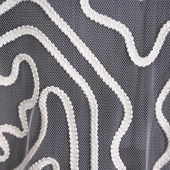 Elegant Cream Long Sleeve Lace Cardigan with Passementerie detailing. Size L - Picture 5 of 7